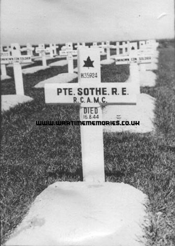 Pte. R.E.Sothe grave (temporary)